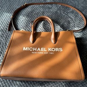 Michael Michael kors medium leather look travel tote with shoulder strap